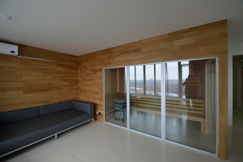 Стеклянный фасад на Кошурникова