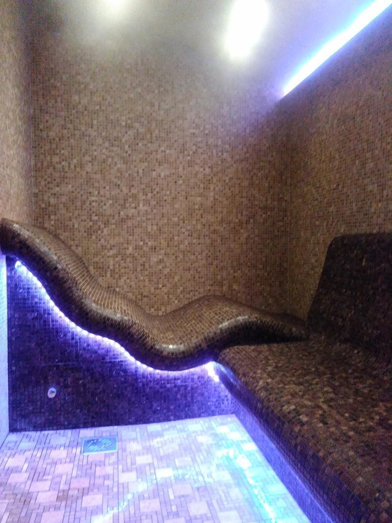 Лежаки для хамам и в  СПА салон.