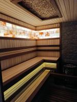 Сауна с панно  из можжевельника Сауна с панно  из можжевельника